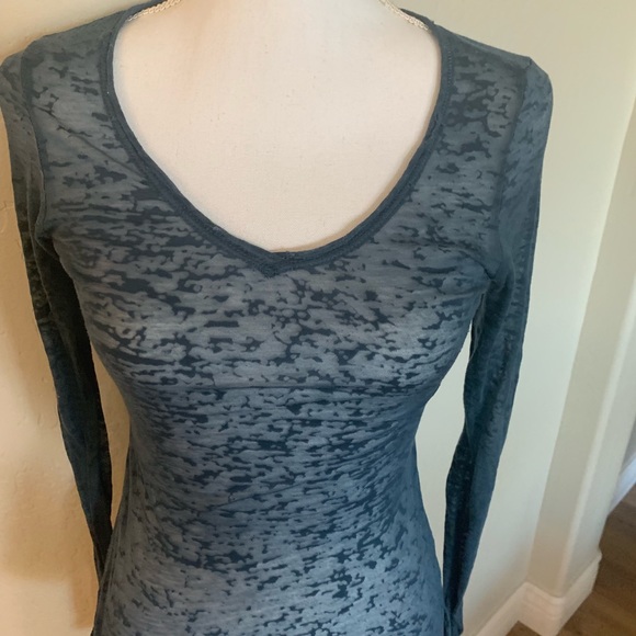 top - Picture 3 of 4